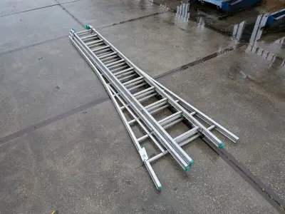 3-delige uitschuifbare ladder met gevelrol, 3x12-treeds – kavel bij Onlineveilingmeester, Heerenveen