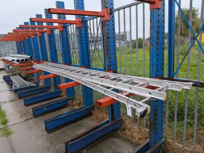 2-delige uitschuifbare ladder met gevelrol, 2x16-treeds – kavel bij Onlineveilingmeester, Heerenveen