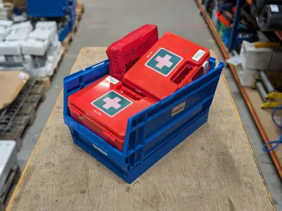 Verbandkoffers en bedrijfshulpverlening producten – kavel bij Onlineveilingmeester, Heerenveen