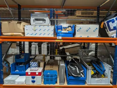 Partij divers gereedschap en technische materialen – kavel bij Onlineveilingmeester, Heerenveen