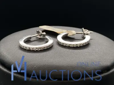 white gold earrings set with diamond 18 carat – kavel bij VH Auctions