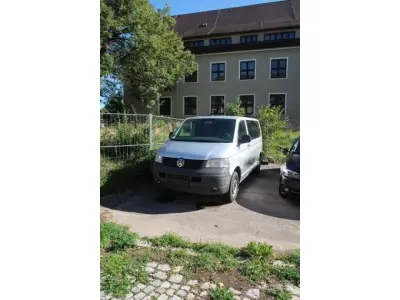 1 VW Kombi T5, 2.5 TDI, EZ: 09/2009 – kavel bij Zoll-Auktion, Kempten (Allgäu)