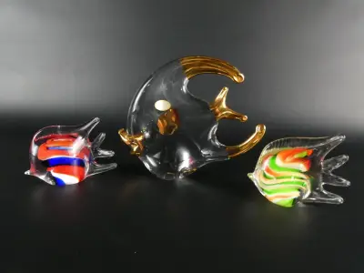 Set van 3 decoratieve glazen vissen in Murano-stijl – kavel bij De Kringwinkel, Heverlee
