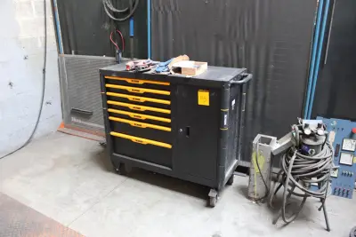 Servante atelier vide Ironside – kavel bij Trans Executive