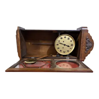 wandklok – kavel bij GSD Auctions, Zoeterwoude