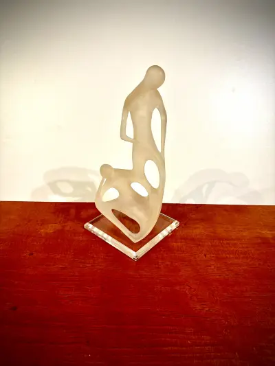 Sculpture met 2 figures – kavel bij GSD Auctions, Zoeterwoude