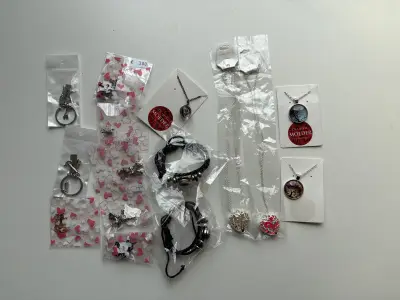 Sieraden verzameling ( N4) – kavel bij GSD Auctions, Zoeterwoude