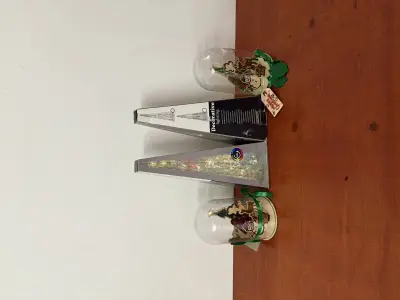 Kerst items 2 Led lichtjes en 2 stolpen – kavel bij GSD Auctions, Zoeterwoude