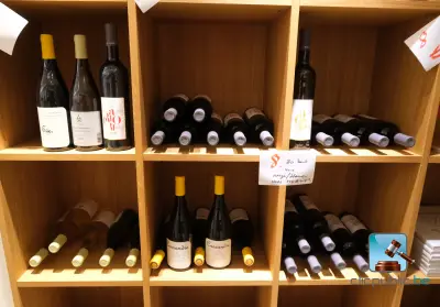 Partij wijnflessen – kavel bij Clicpublic