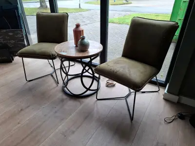Bijzettafel met 2 stoelen – kavel bij Onlineveilingmeester, Hoogeveen