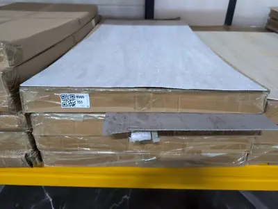 Ca 64x decoratief paneel o.a. white – kavel bij Onlineveilingmeester, Hoogeveen