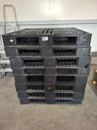 8x Kunststof pallet – kavel bij Onlineveilingmeester, Hoogeveen