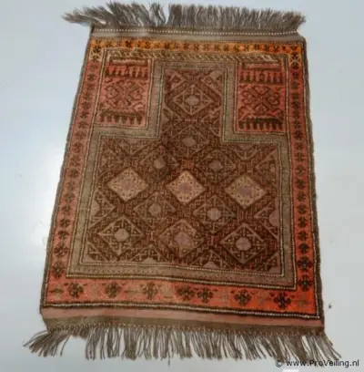 Oud kleed – kavel bij ProVeiling, Wageningen