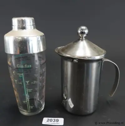 Cocktailshaker en melkopschuimer – kavel bij ProVeiling
