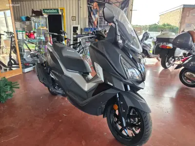 SYM 300 Cruisym – kavel bij Auctim, Blegny