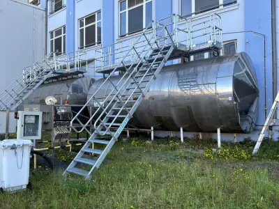 isolated storage tank – kavel bij Dome Auctions, Neuss
