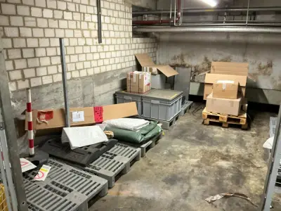 Spare parts – kavel bij Dome Auctions, Neuss