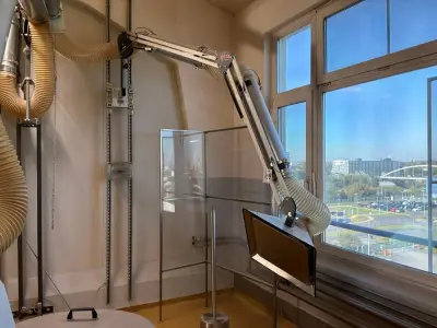 Esta dust extraction arm – kavel bij Dome Auctions, Neuss