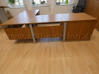 1 Schreibtisch-Kombination mit Standcontainer, Regal und Stehpult von Palmberg – kavel bij Zoll-Auktion, Dippoldiswalde