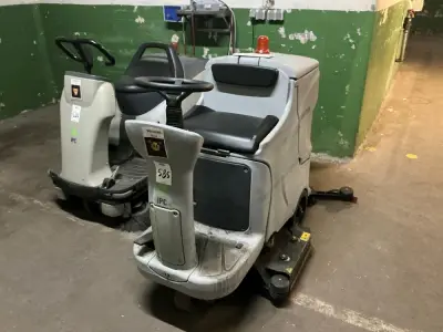 IPC Gansow CT110 floor cleaner – kavel bij Dome Auctions, Neuss