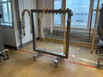 hose rack – kavel bij Dome Auctions, Neuss