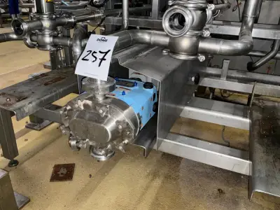 2024 Waukesha Cherry-Burrell SPX Flow Pump – kavel bij Dome Auctions, Neuss