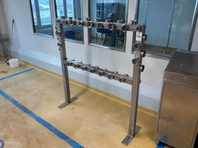 S/S hose rack – kavel bij Dome Auctions, Neuss