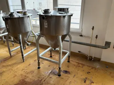 S/S hopper – kavel bij Dome Auctions, Neuss