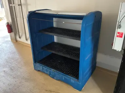 chemical cabinet – kavel bij Dome Auctions, Neuss
