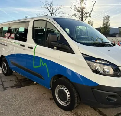 FORD TRANSIT CUSTOM voor personenvervoer (8+1) – kavel bij Belga Veilingen