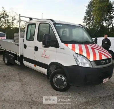 IVECO DAILY lichte vrachtwagen met kipbak – kavel bij Belga Veilingen