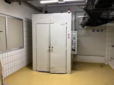 Heraeus NTU 125/200 drying cabinet – kavel bij Dome Auctions, Neuss