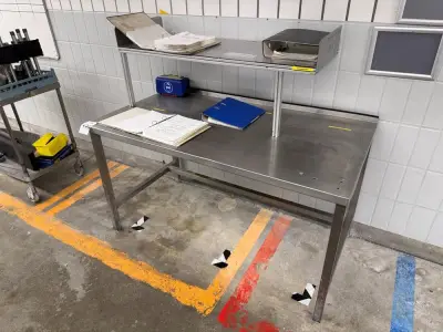 S/S working table – kavel bij Dome Auctions, Neuss