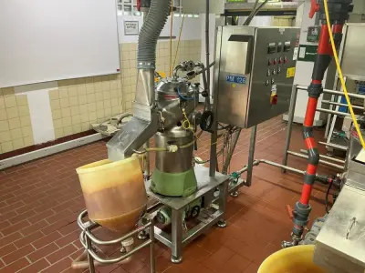 Koruma Corundum disc mill – kavel bij Dome Auctions, Neuss