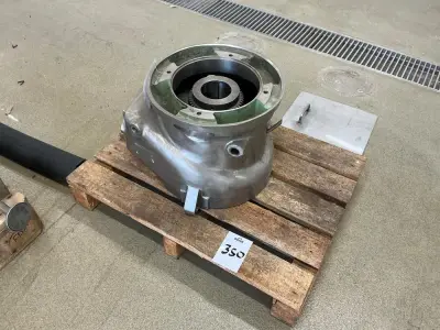 Corundum disc mill spare parts – kavel bij Dome Auctions, Neuss
