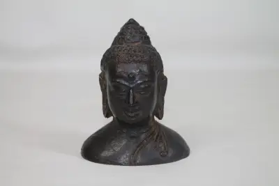 Bronzen Boeddha hoofd – kavel bij De Kringwinkel, Brecht