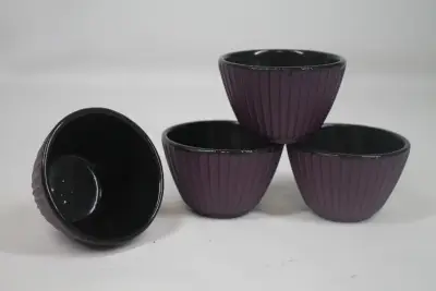 Set van 4 gietijzeren theekopjes – kavel bij De Kringwinkel, Brecht