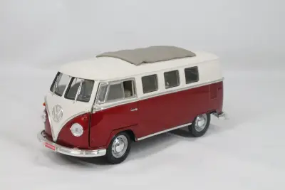 Schaalmodel Volkswagen Microbus 1962 – kavel bij De Kringwinkel, Brecht