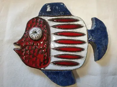 Kleurige keramische wanddecoratie vis – kavel bij De Kringwinkel, Gent