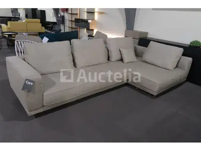 Hoekbank – kavel bij Auctelia, Mont-de-l'Enclus