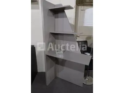 Plank met inhoud – kavel bij Auctelia, Mont-de-l'Enclus