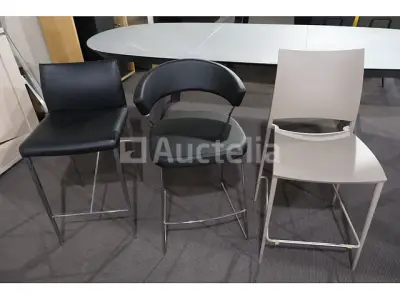 Kinderstoelset – kavel bij Auctelia, Mont-de-l'Enclus
