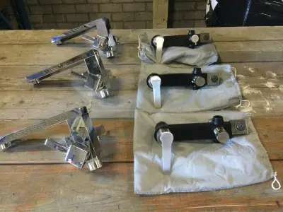6x Bad- en douche kranen, chroom/zwart – kavel bij Onlineveilingmeester, Zutphen