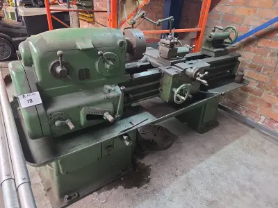 Compacte draaibank Mas T1/220 – kavel bij Auctim, Mortsel