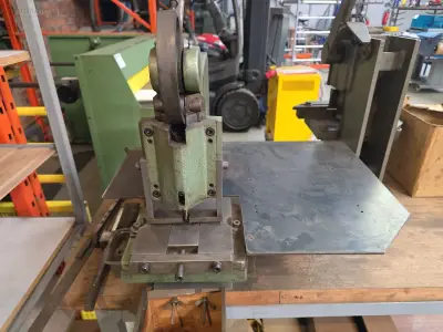 Manuele ponsmachine GERVER GR2 – kavel bij Auctim, Mortsel