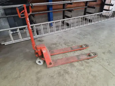 Manuele transpalet BT Lifter L23/12 – kavel bij Auctim, Mortsel