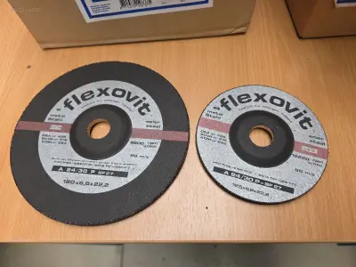 (110x) Diverse slijpschijven Flexovit – kavel bij Auctim, Mortsel