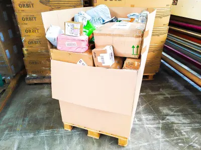 Pallet Postpakketten 149 kg – kavel bij Auctim