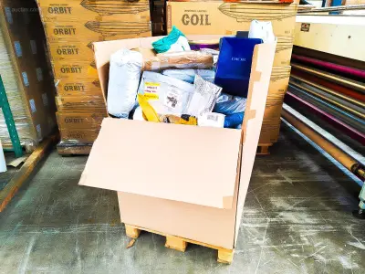 Pallet Postpakketten 140 kg – kavel bij Auctim