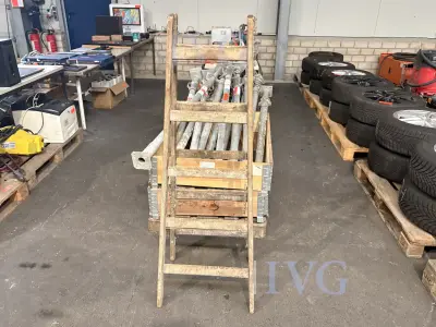 Houten trapladder – kavel bij IVG, Kirchlengern